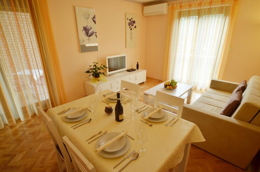 Apartments Benussi 1045 罗维尼 外观 照片