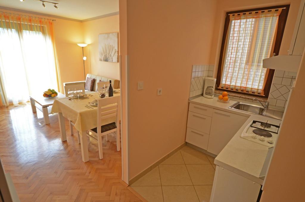 Apartments Benussi 1045 罗维尼 外观 照片