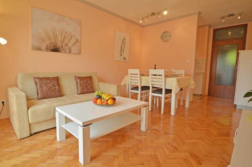 Apartments Benussi 1045 罗维尼 外观 照片